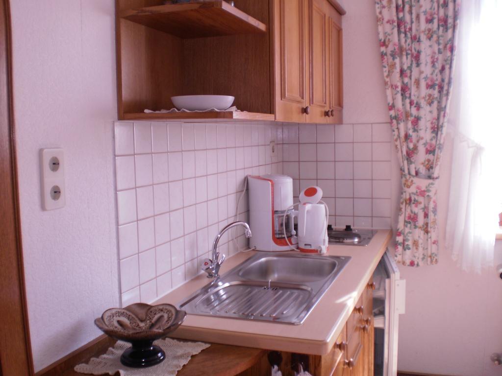 Pension Leyrer Kotschach-Mauthen ภายนอก รูปภาพ